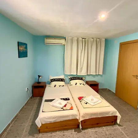 Jackie 4* Golden Sands