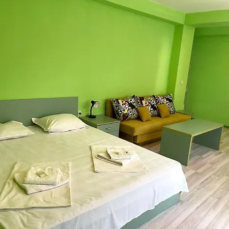 Jackie 4* Golden Sands