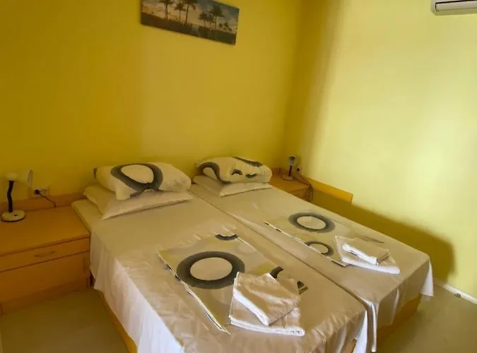 Jackie גולדן סנדס