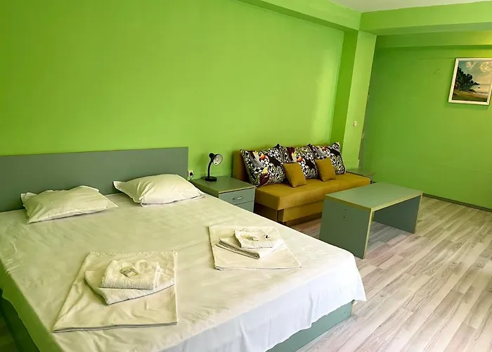 Jackie 4* Golden Sands