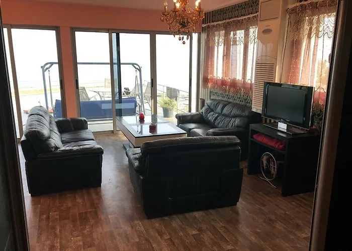 Jackie 4* גולדן סנדס