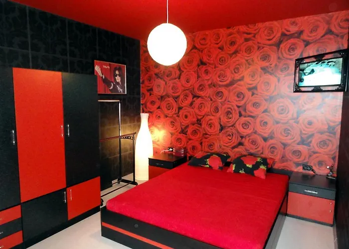 Jackie בית הארחה גולדן סנדס