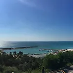 Jackie 招待所 金沙