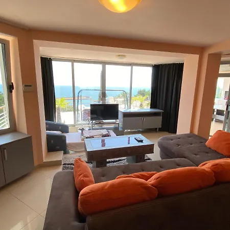 Jackie Guest house Golden Sands