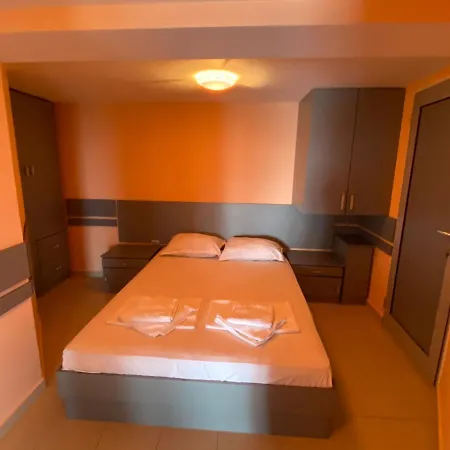 Jackie Guest house *