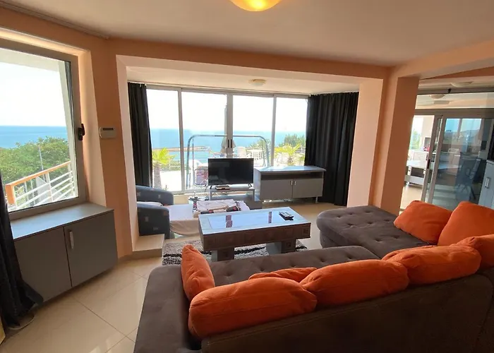 Jackie 招待所 金沙