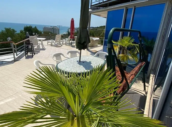 Jackie 招待所 金沙